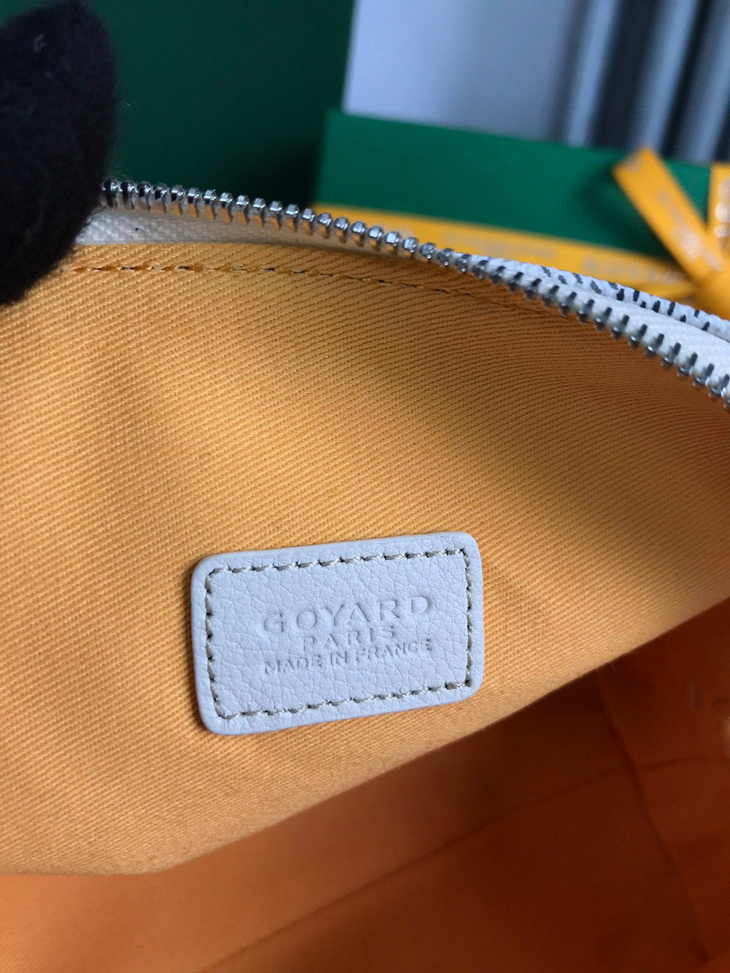 Goyard Vendôme Cosmetic Pouch 17 in White Goyardine Canvas and Calfskin Trim