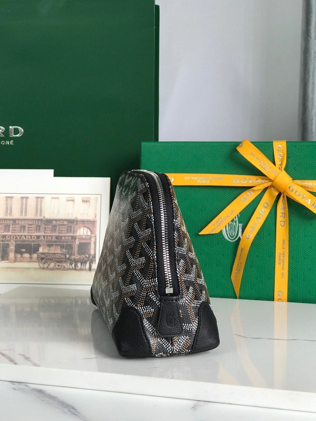 Goyard Vendôme Cosmetic Pouch 17 in Black Goyardine Canvas and Calfskin Trim