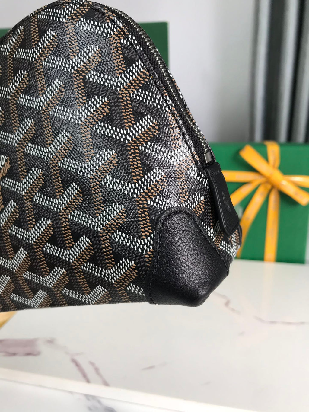 Goyard Vendôme Cosmetic Pouch 17 in Black Goyardine Canvas and Calfskin Trim