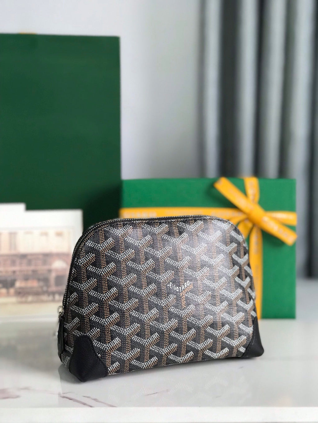 Goyard Vendôme Cosmetic Pouch 17 in Black Goyardine Canvas and Calfskin Trim