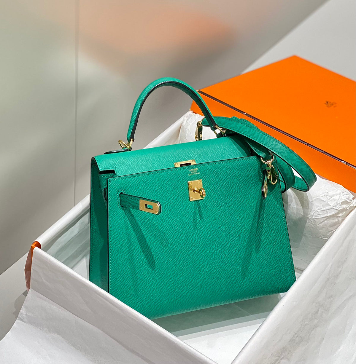 Hermes Kelly 25cm in Vert Vertigo Epsom Calfskin Gold Hardware Bag