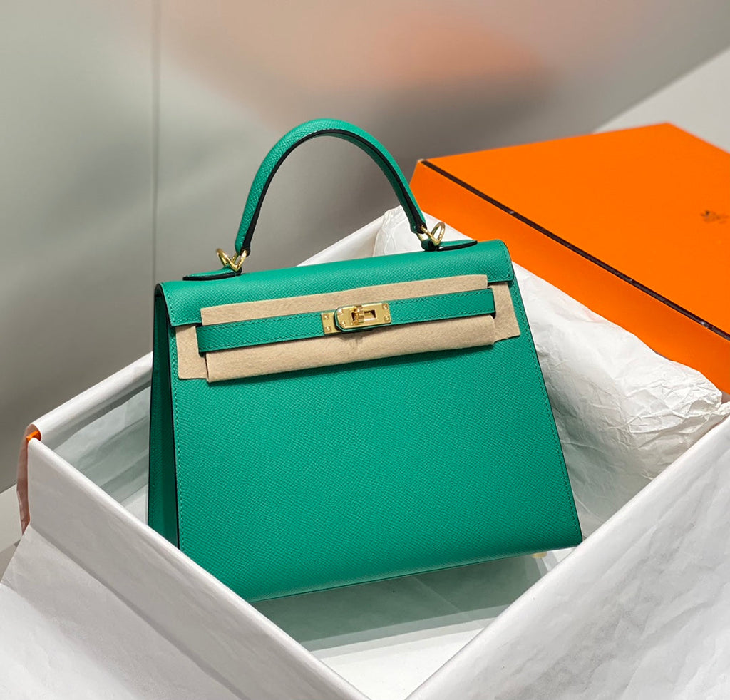 Hermes Kelly 25cm in Vert Vertigo Epsom Calfskin Gold Hardware Bag