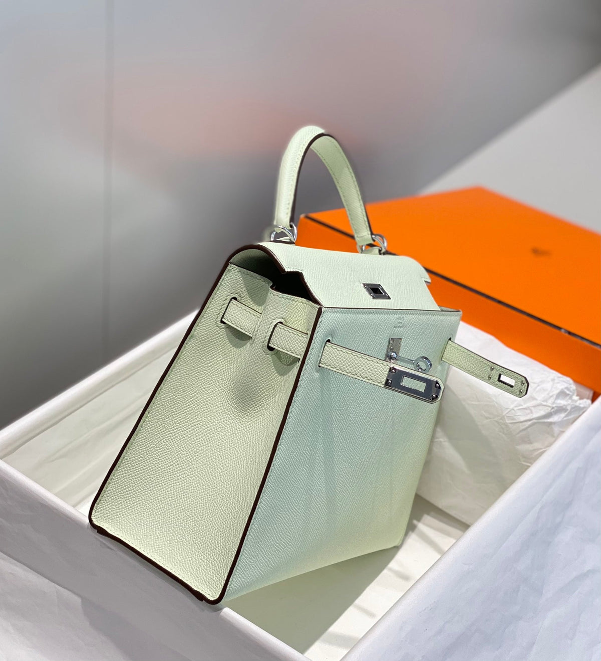Hermes Kelly 25cm in Vert Fizz Swift Calfskin Silver Hardware Bag