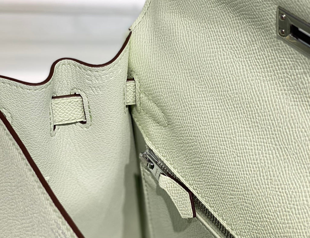 Hermes Kelly 25cm in Vert Fizz Swift Calfskin Silver Hardware Bag