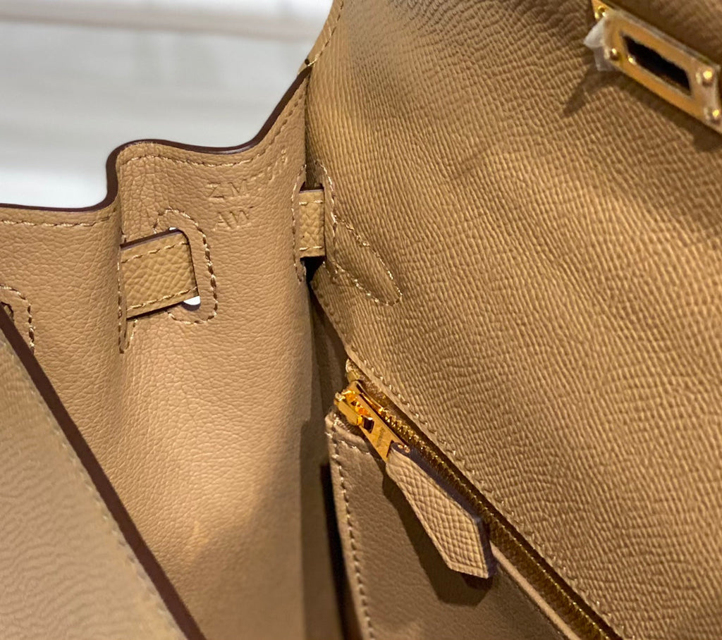 Hermes Kelly 28cm in Chai Epsom Calfskin Gold Hardware Bag