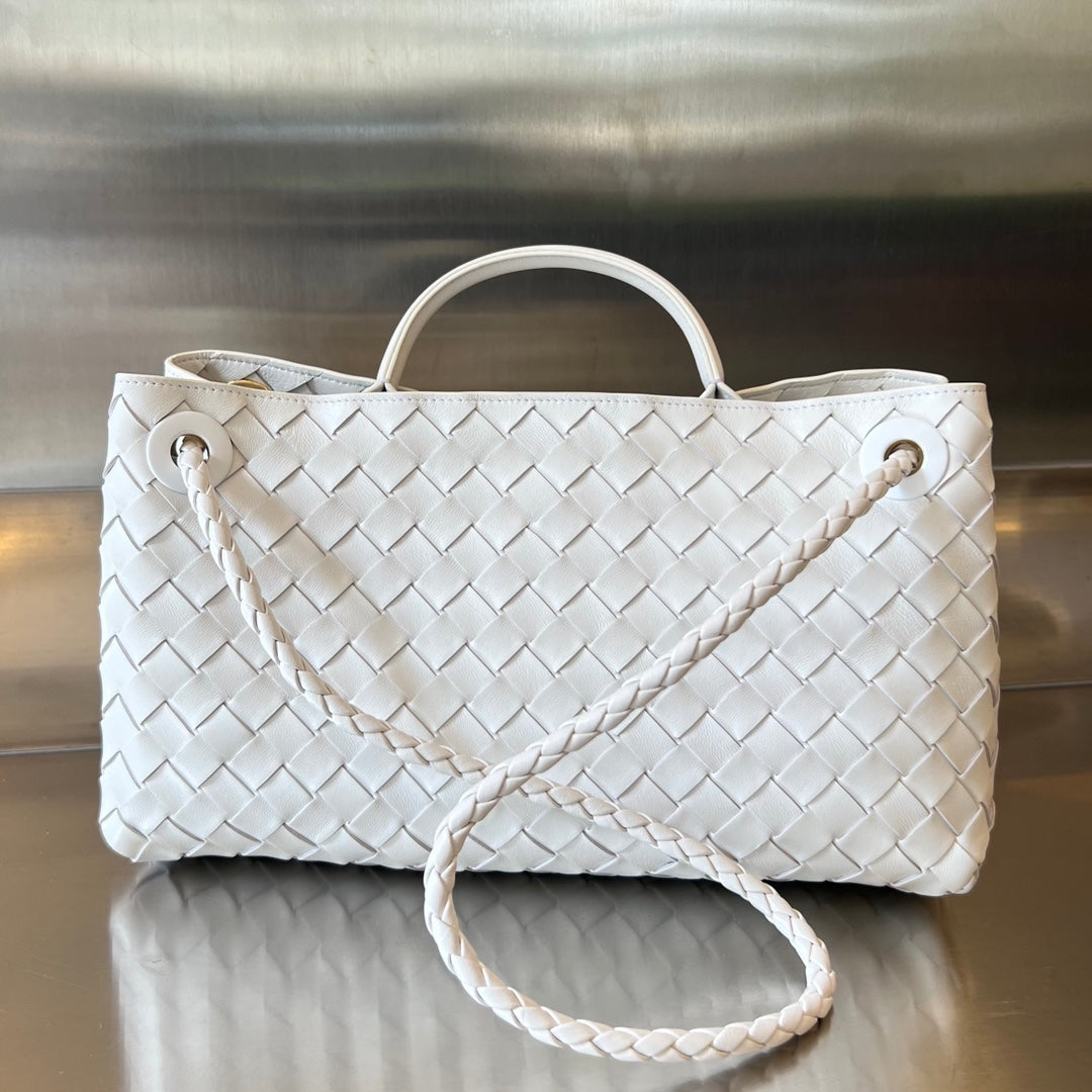 Bottega Veneta Small Andiamo 29 in White Lambskin Bag