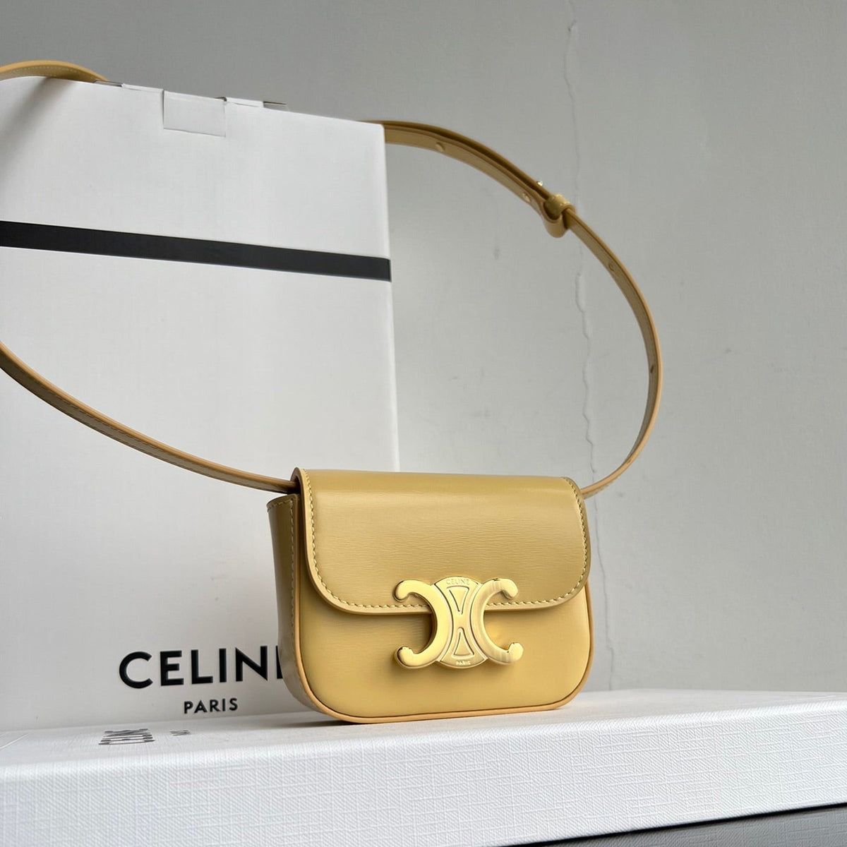 Celine Triomphe 11 Bright Yellow Shiny Calfskin Handbag