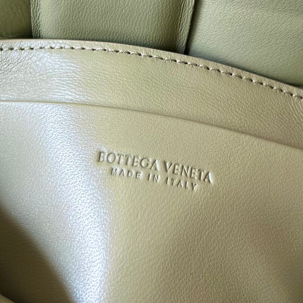 Bottega Veneta Mini Cassette 18 in White Cream Lambskin Bag