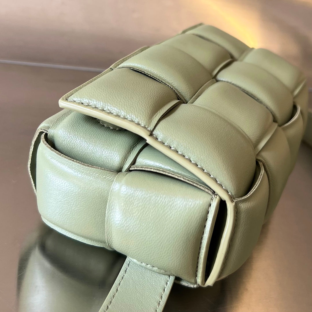 Bottega Veneta Mini Cassette 18 in White Cream Lambskin Bag