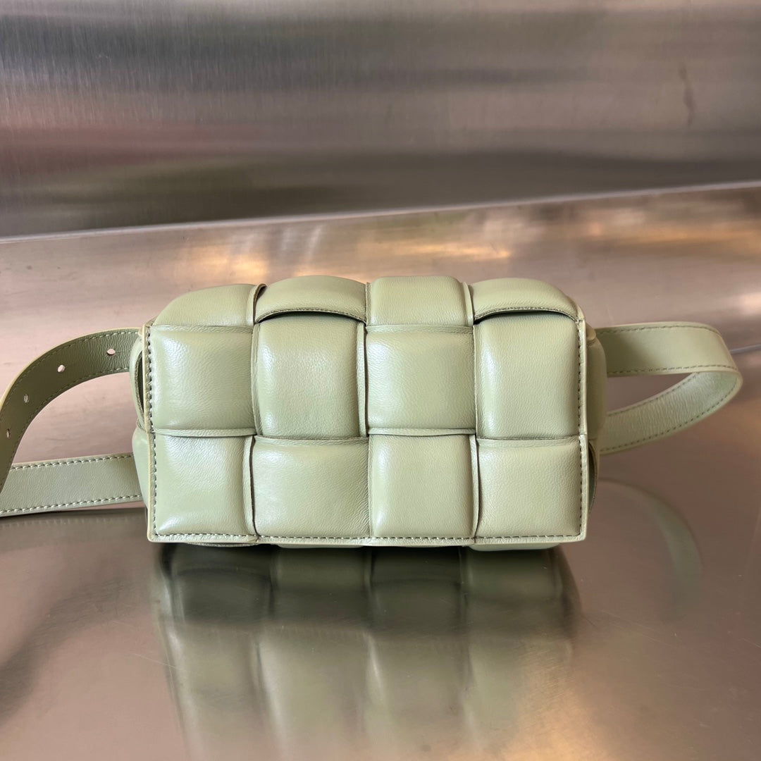 Bottega Veneta Mini Cassette 18 in White Cream Lambskin Bag