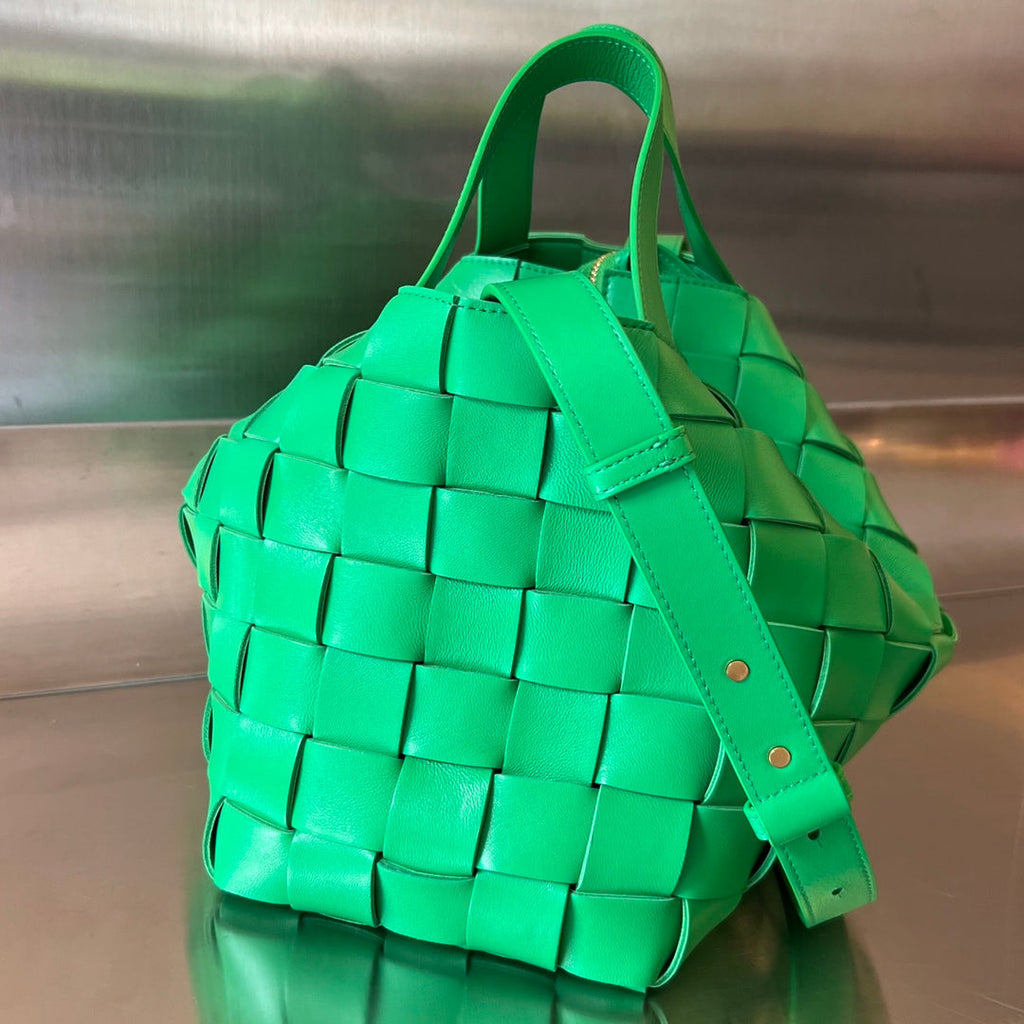 Bottega Veneta Medium 28 Cassette Light Green Lambskin Bag