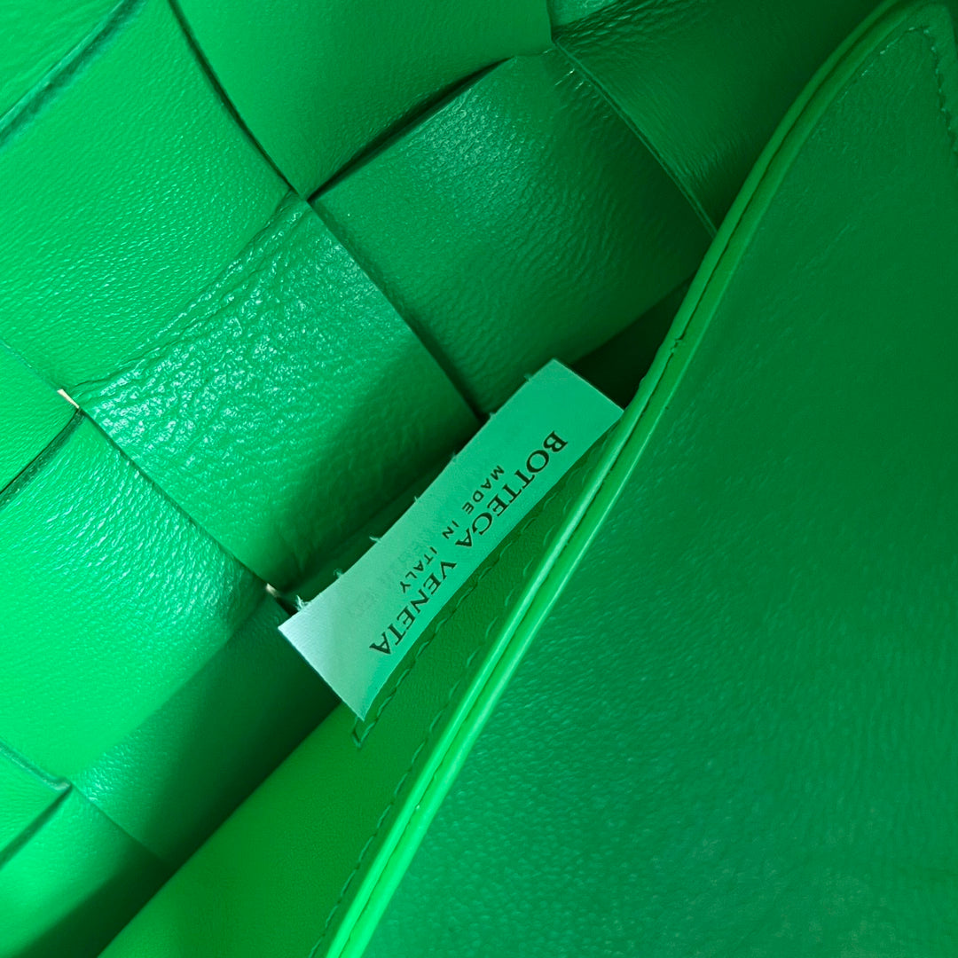 Bottega Veneta Medium 28 Cassette Light Green Lambskin Bag