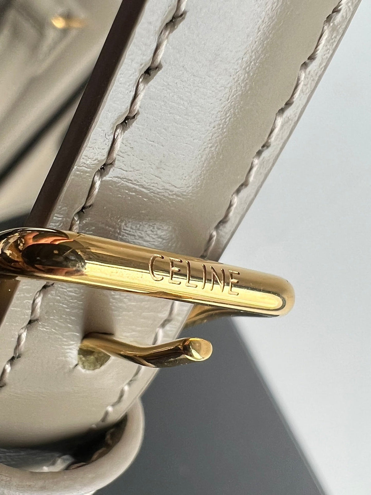 Celine Triomphe Teen 22 Pebble Grey Cowhide Bag