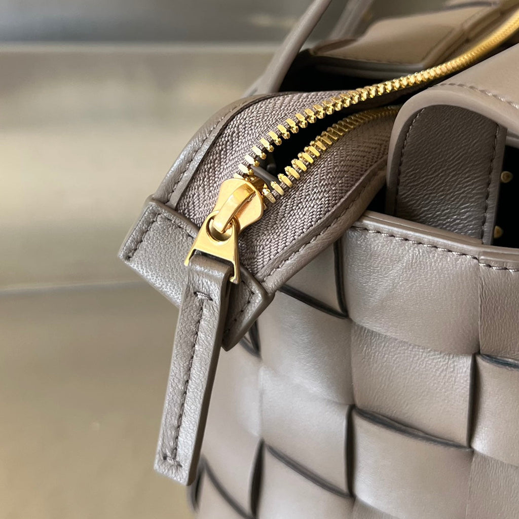 Bottega Veneta Small 22 Cassette in Camel Brown Lambskin Bag