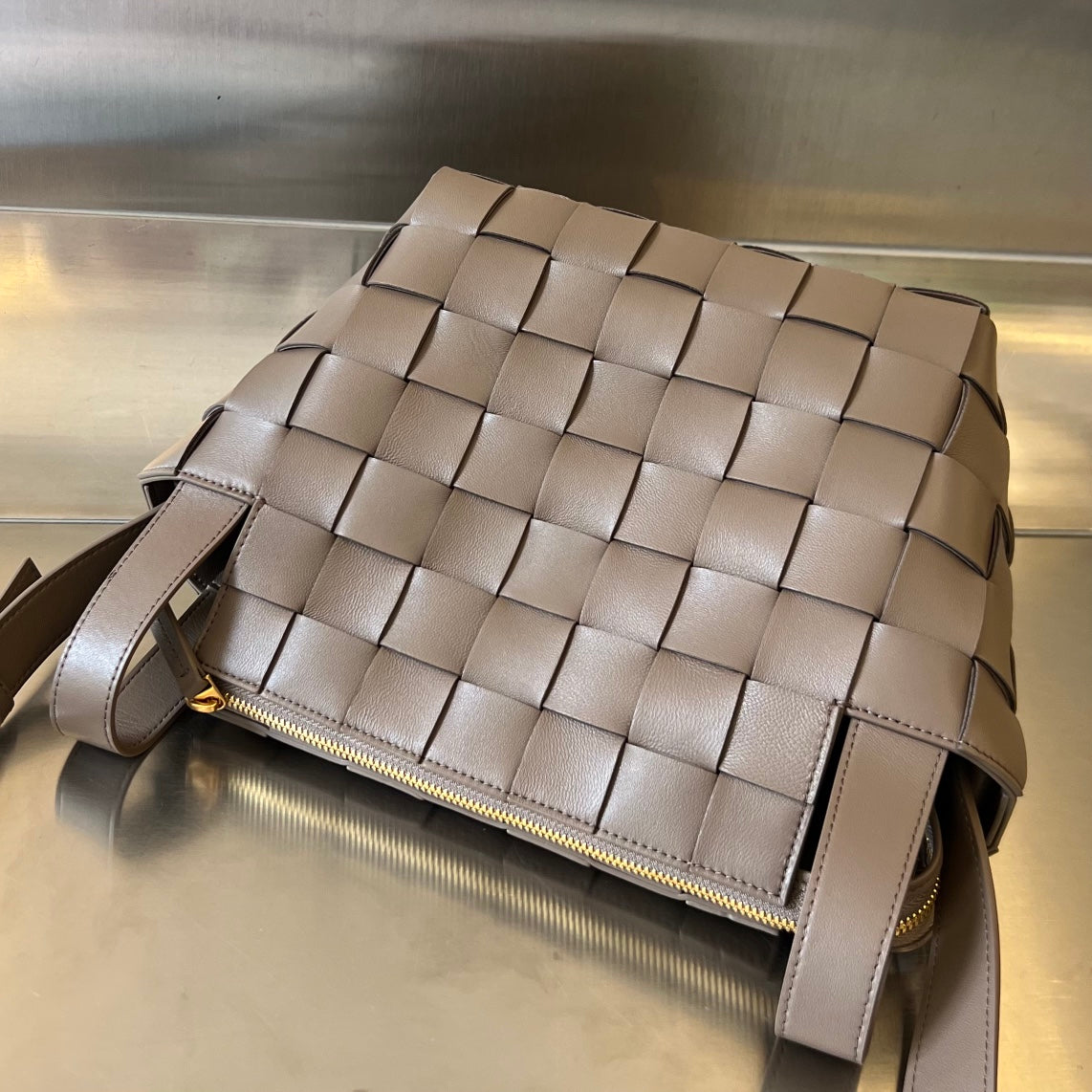 Bottega Veneta Small 22 Cassette in Camel Brown Lambskin Bag
