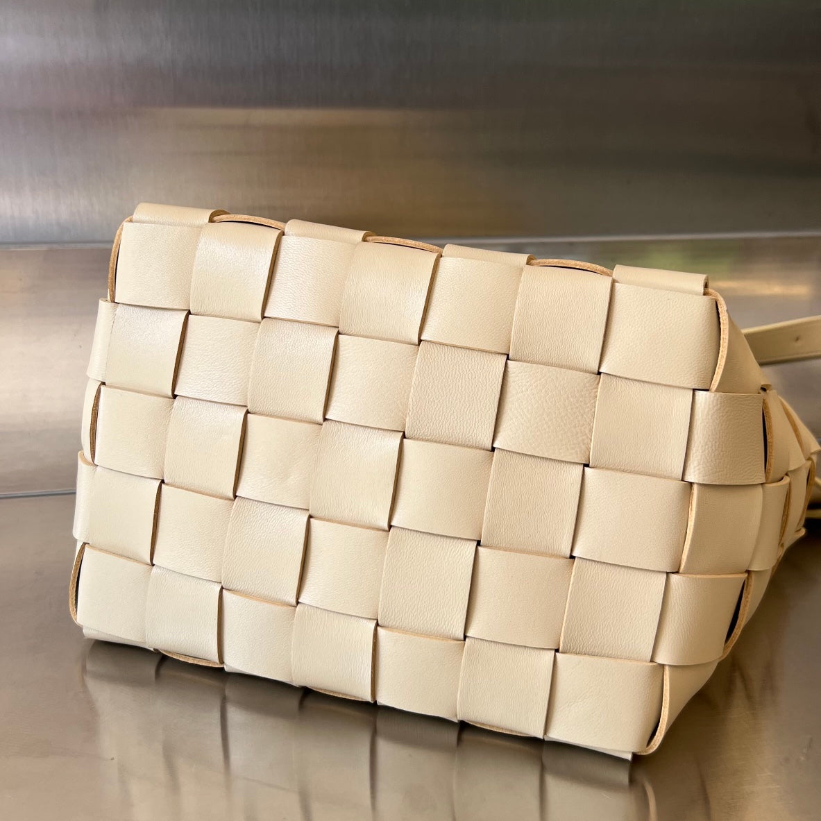 Bottega Veneta Small 22 Cassette in Beige Lambskin Bag