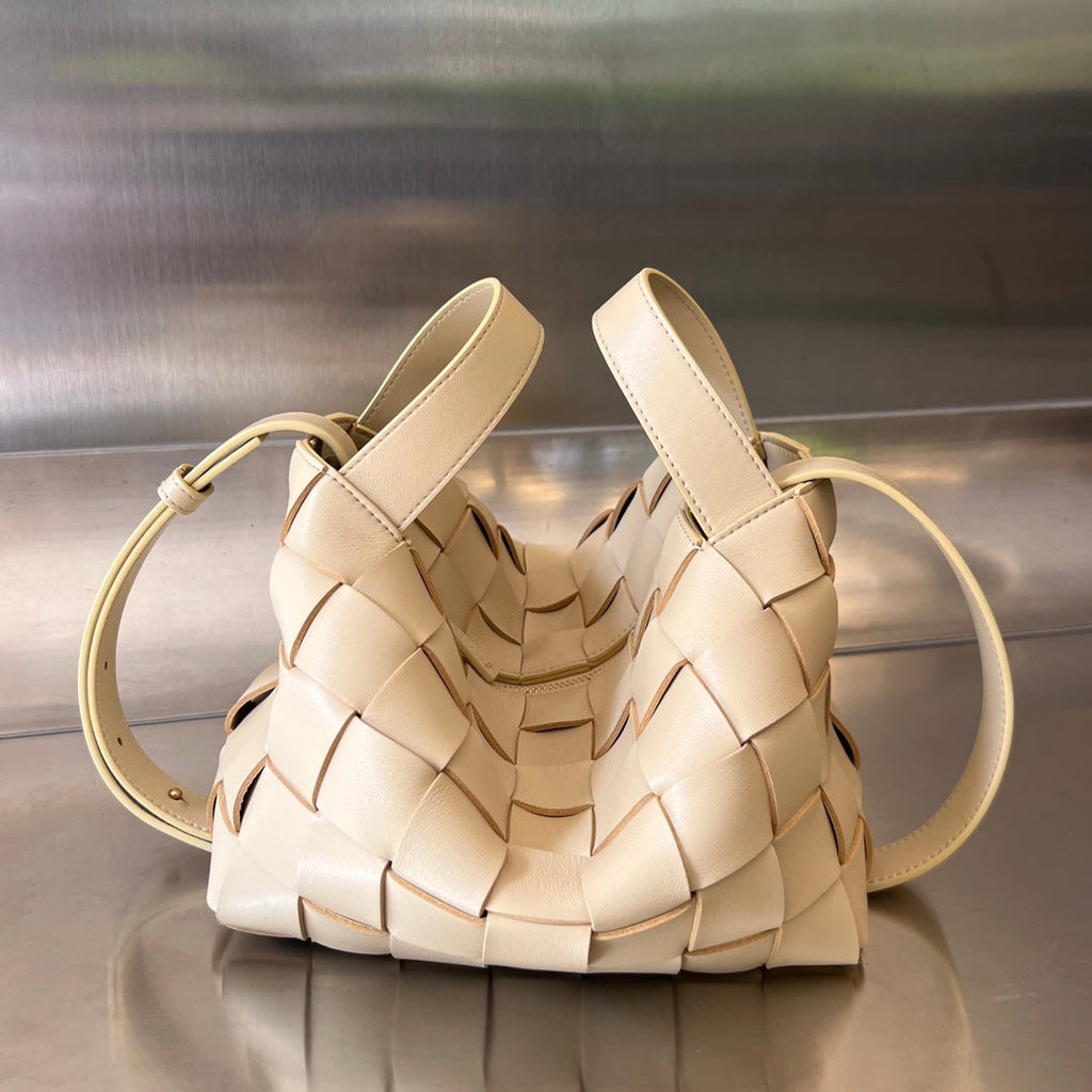 Bottega Veneta Small 22 Cassette in Beige Lambskin Bag