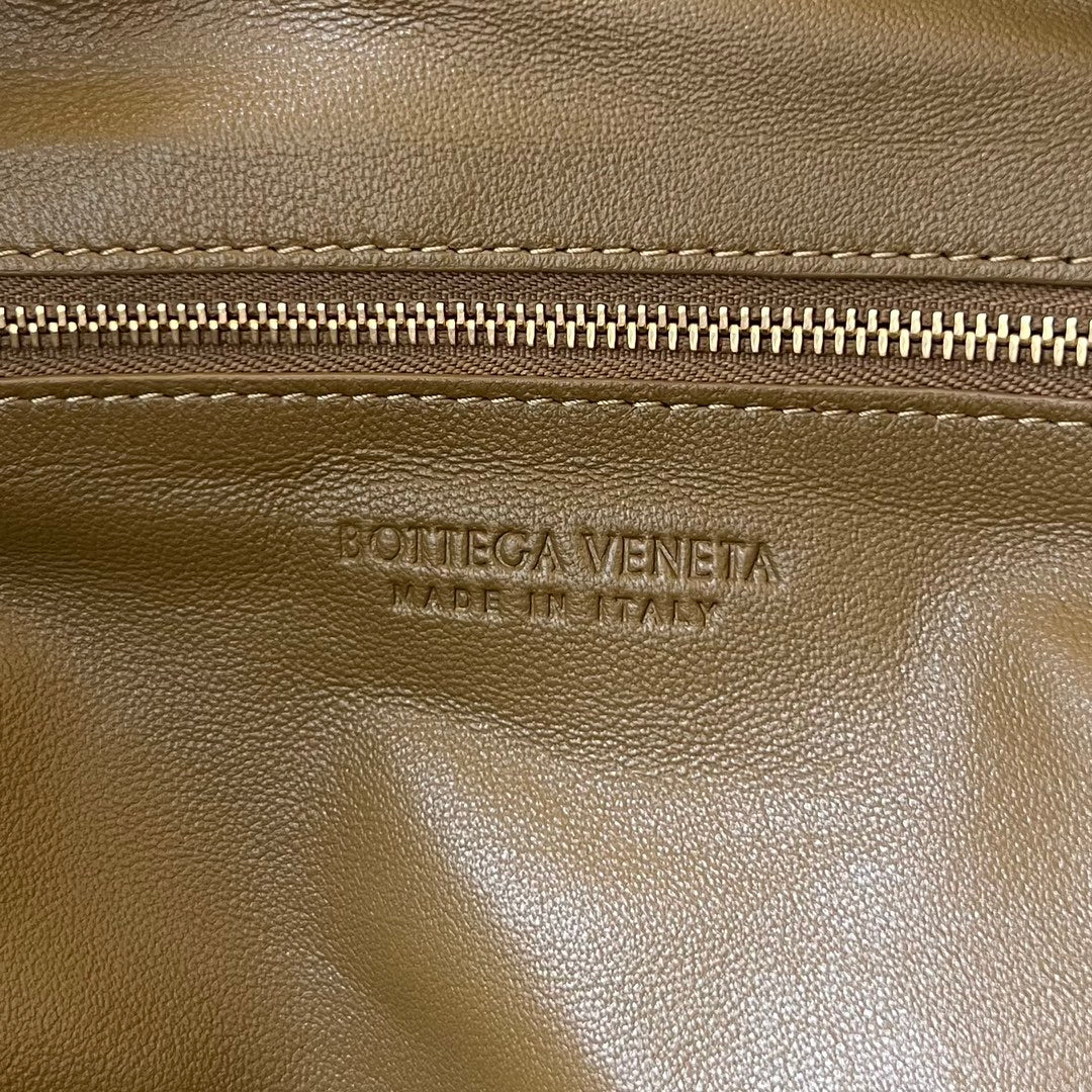 Bottega Veneta Small Jodie 48 Caramel Brown Calfskin Bag