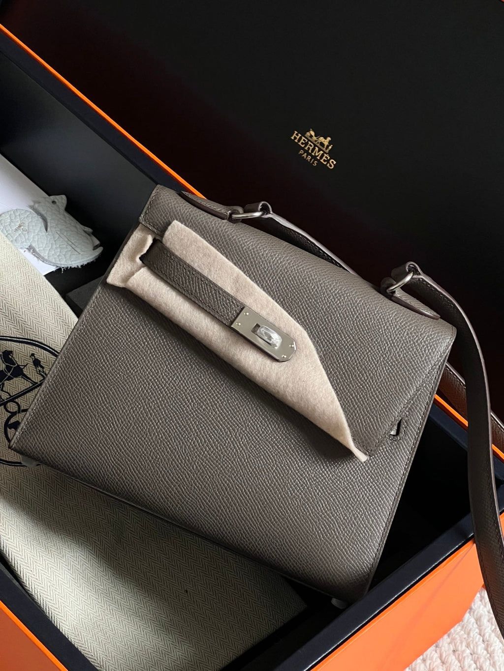 Hermes Kelly Desordre 20 in Wenge Brown Epsom Leather with Silver Hardware Bag