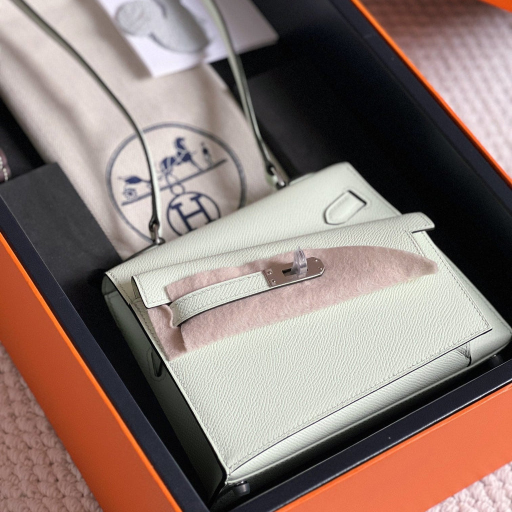 Hermes Kelly Desordre 20 in White Epsom Leather with Silver Hardware Bag