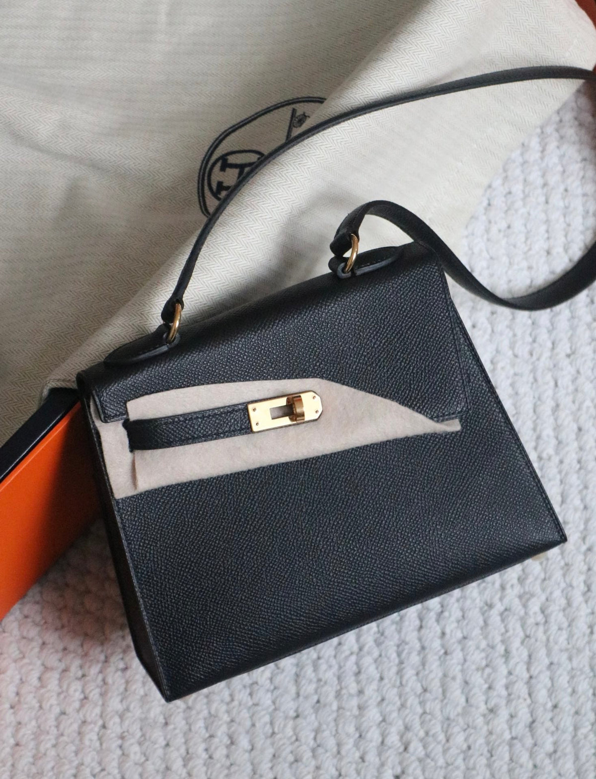 Hermes Kelly Desordre 20 in Black Epsom Leather with Gold Hardware Bag