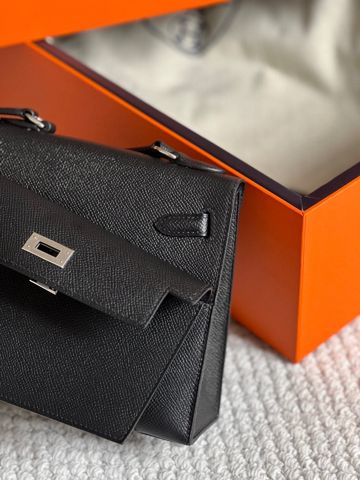 Hermes Kelly Desordre 20 in Black Epsom Leather with Silver Hardware Bag