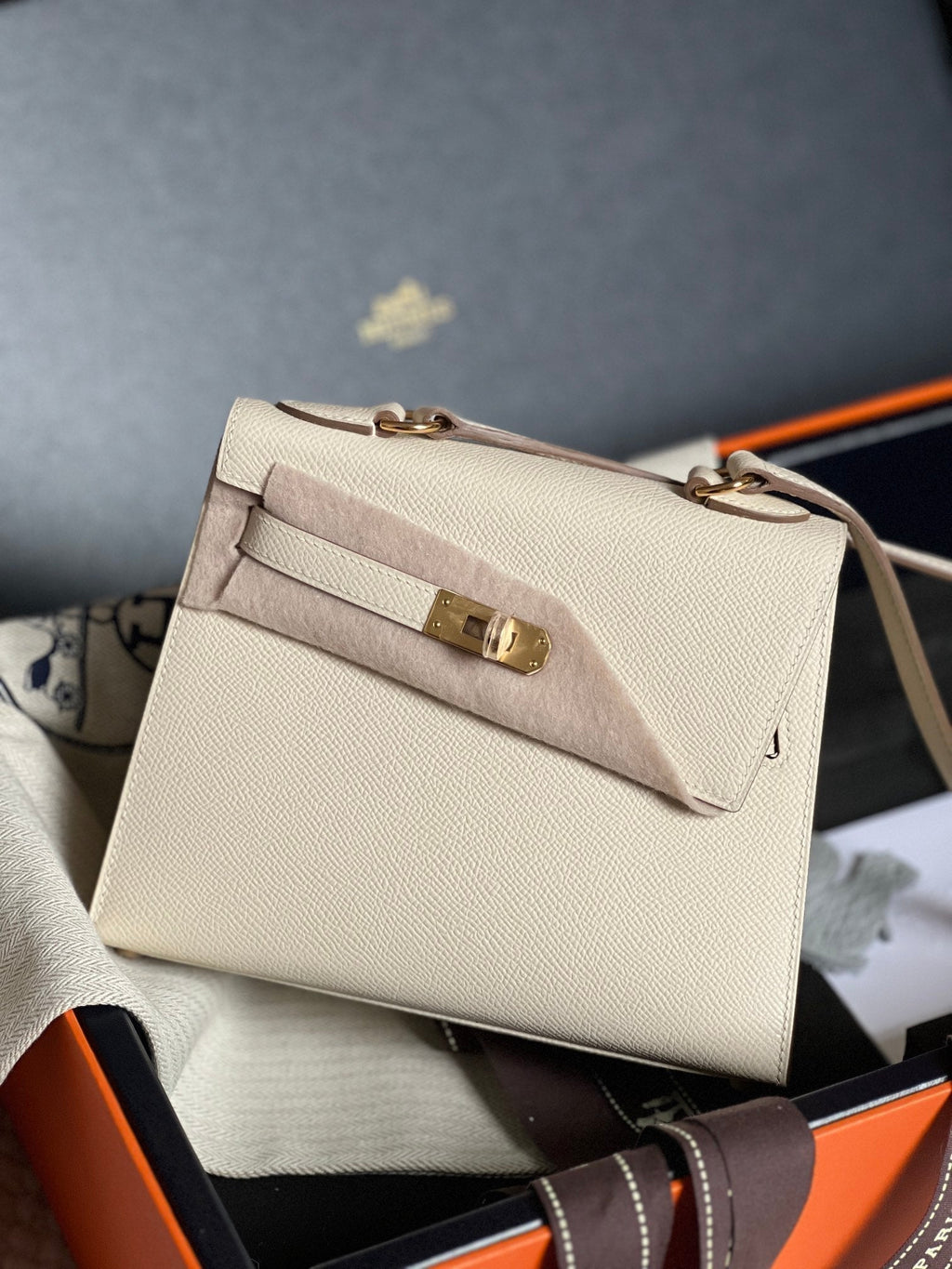 Hermes Kelly Desordre 20 in White Epsom Leather with Gold Hardware Bag