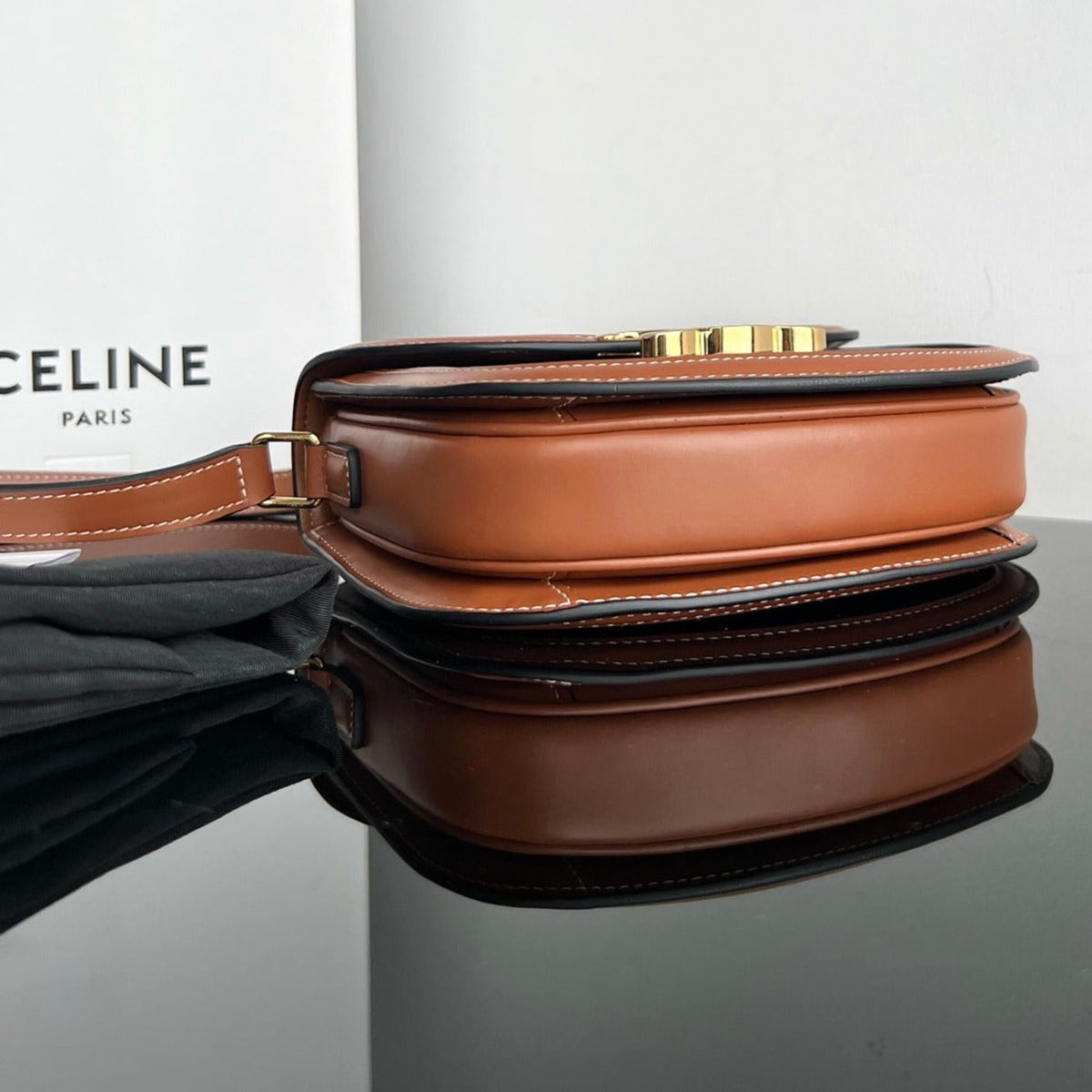 Celine Triomphe Shiny Calfskin Handbag 18 Black Partern