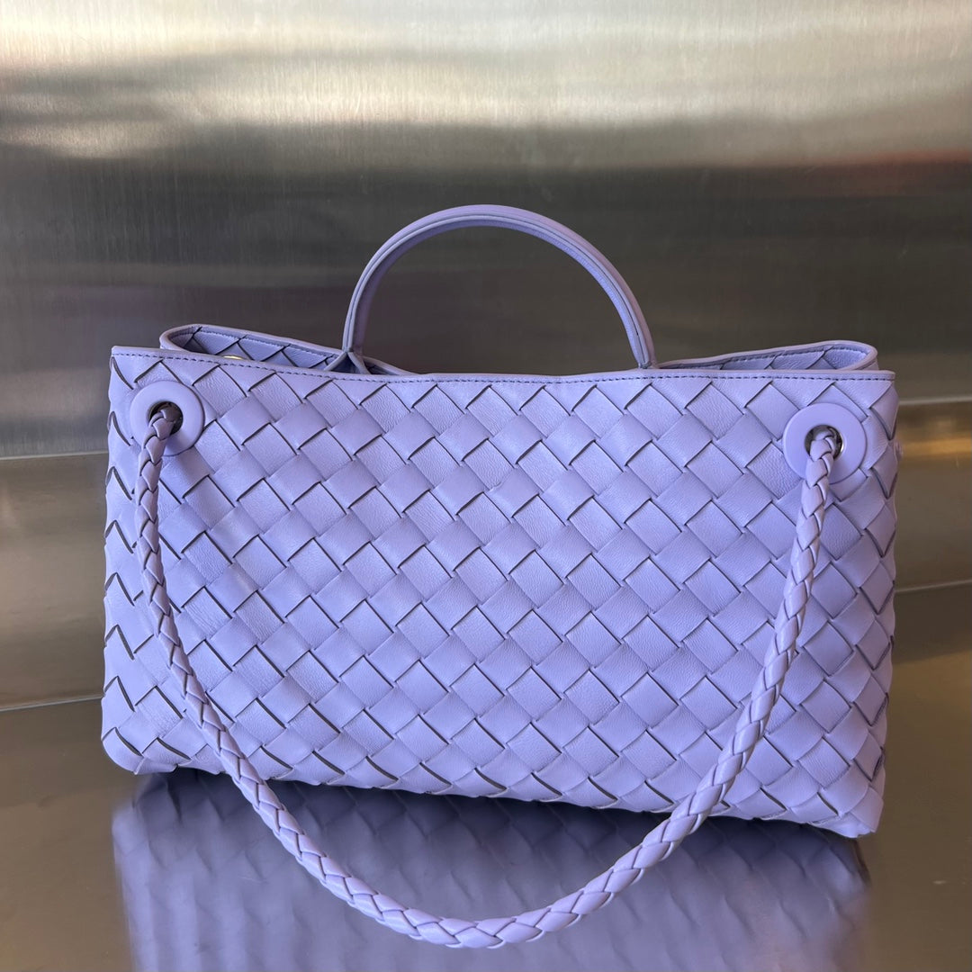 Bottega Veneta Small Andiamo 29 in Light Purple Lambskin Bag