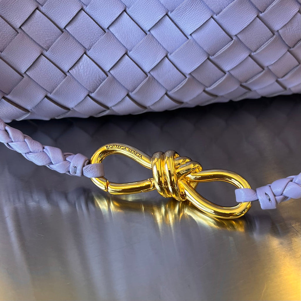 Bottega Veneta Small Andiamo 29 in Light Purple Lambskin Bag
