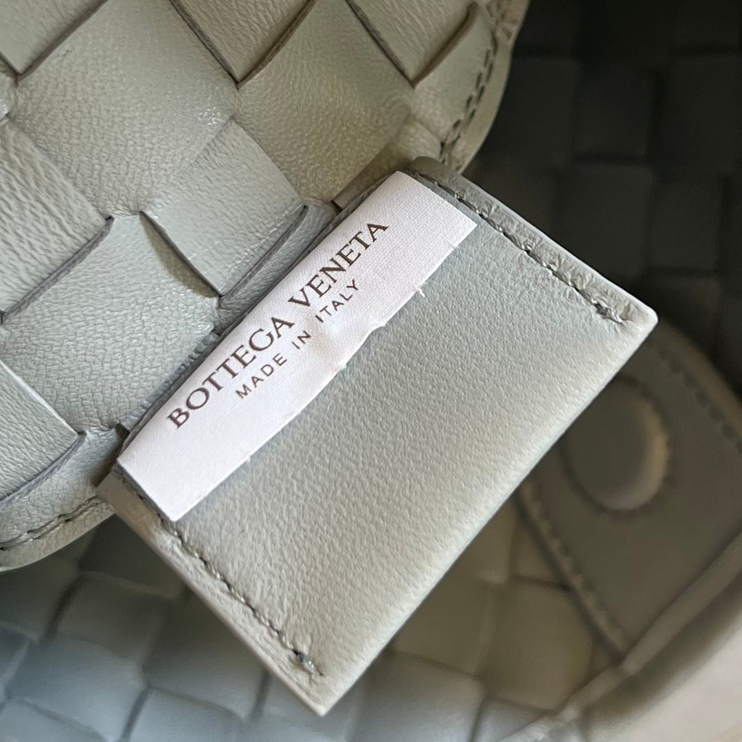 Bottega Veneta Sardine 33 with Chain in Grey Lambskin Bag