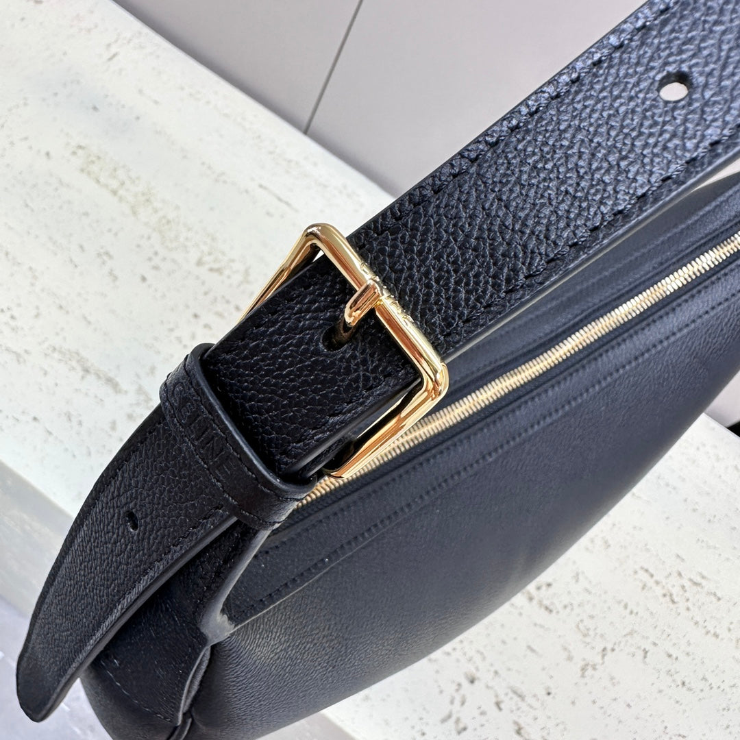 Celine Medium 30 Heloïse Bag Cuir Triomphe in Black Supple Calfskin