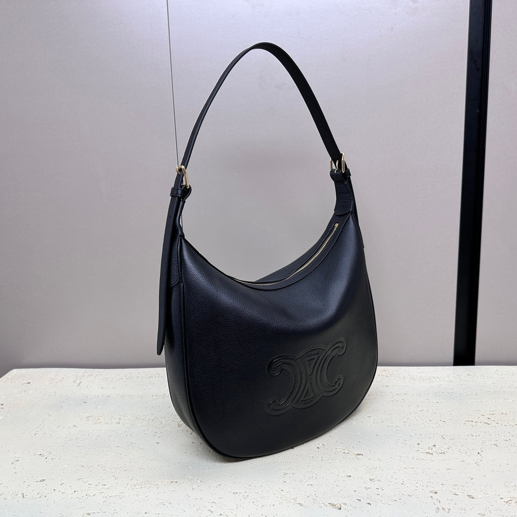 Celine Medium 30 Heloïse Bag Cuir Triomphe in Black Supple Calfskin