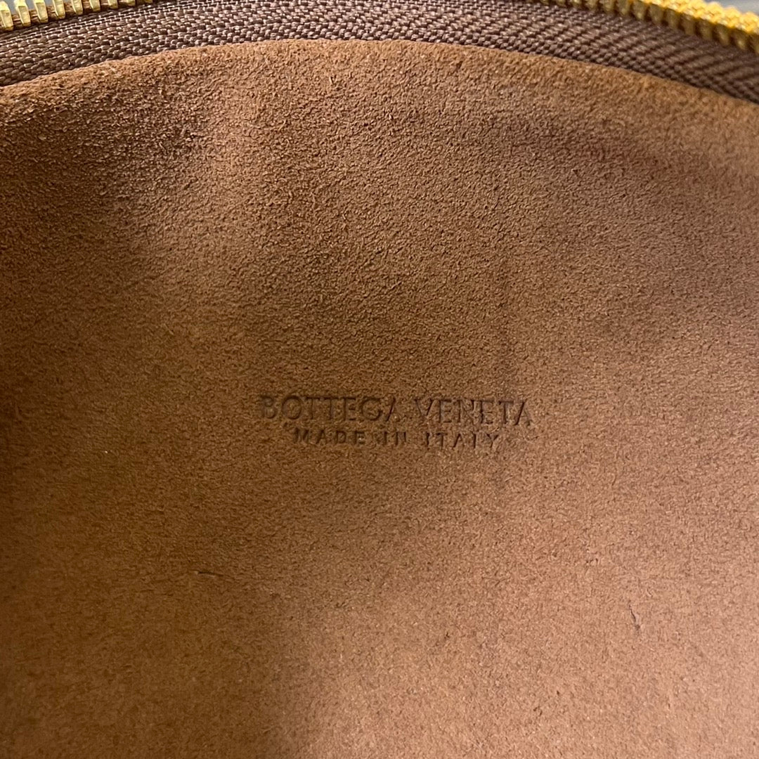 Bottega Veneta Mini Jodie 36 cm in Russet Brown Corduroy Bag