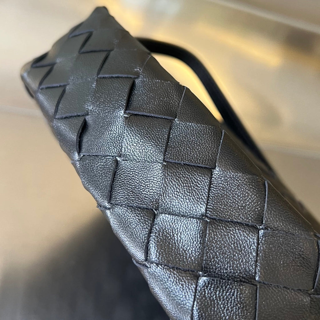 Bottega Veneta Mini Hop 25 in Black Calfskin Bag