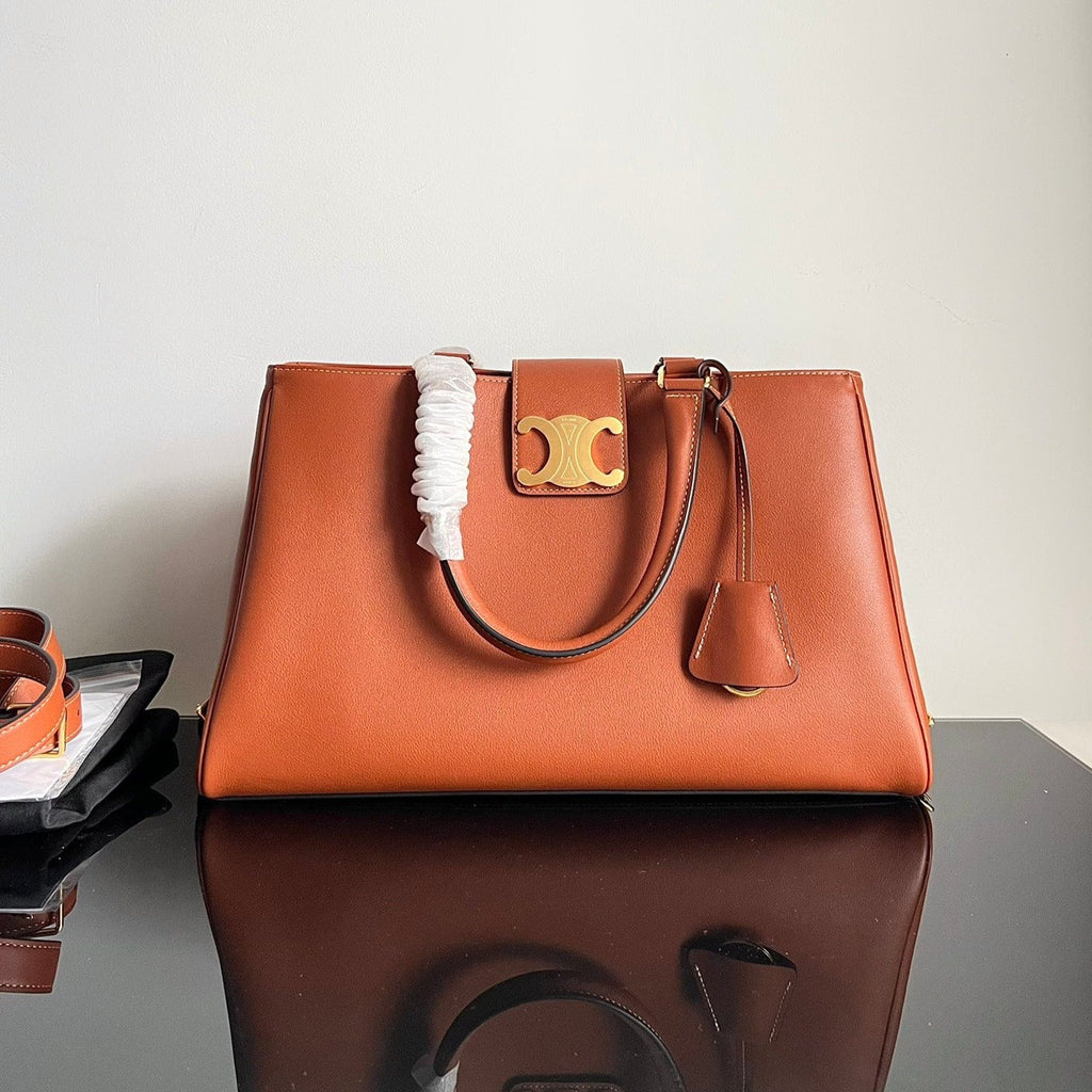 Celine Triomphe 37 Soft Tan Brown Calfskin Handbag