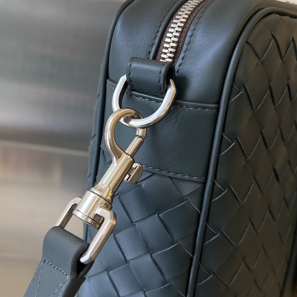 Bottega Veneta Large Intrecciato 40 Briefcase in Light Brown Mix Dark Green Calfskin Bag
