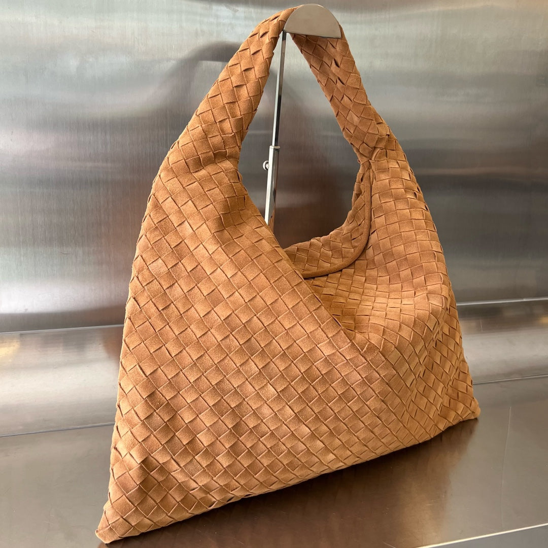 Bottega Veneta Large Hop 54 in Russet Brown Lambskin Bag