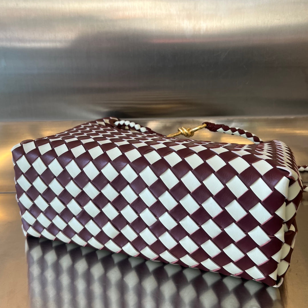 Bottega Veneta Medium Andiamo 32 in Red White Calfskin Bag