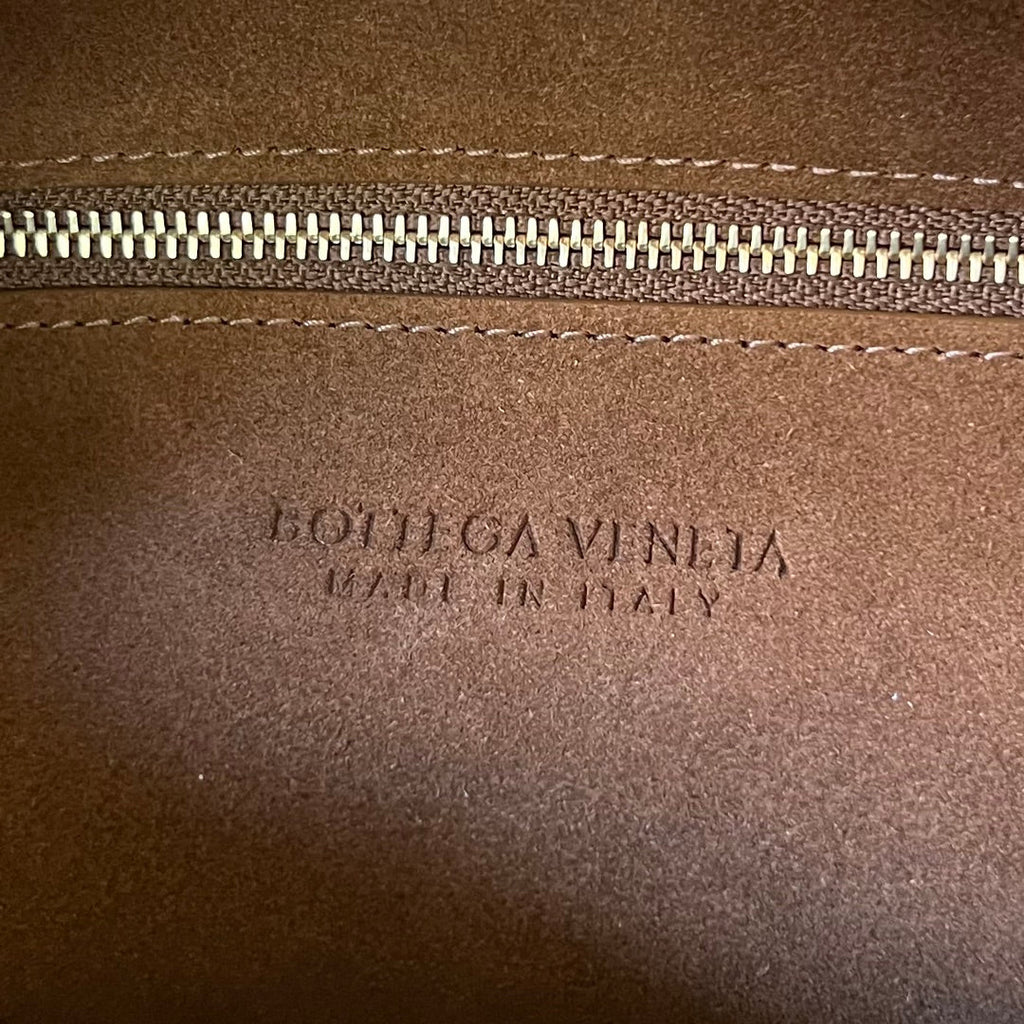 Bottega Veneta Small Hop 40 in Caramel Brown Lambskin Bag