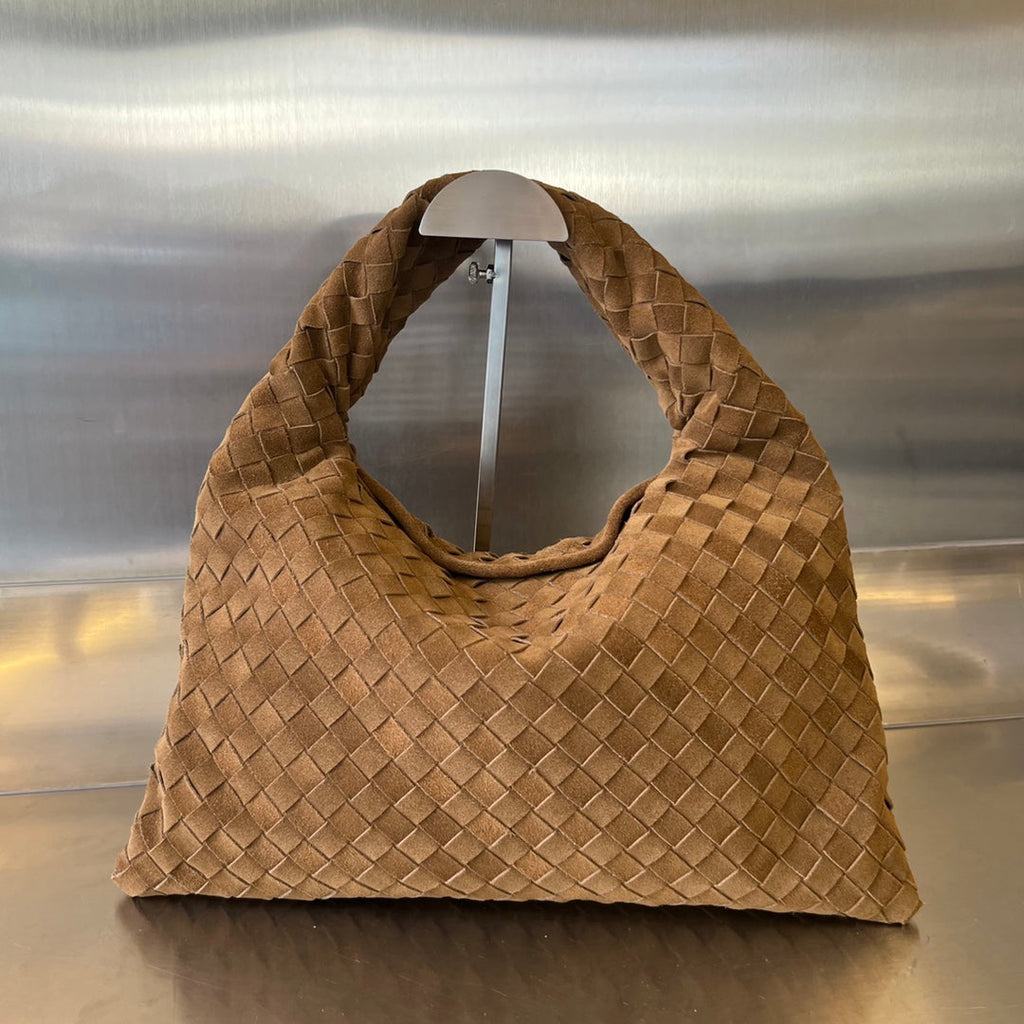Bottega Veneta Small Hop 40 in Caramel Brown Lambskin Bag