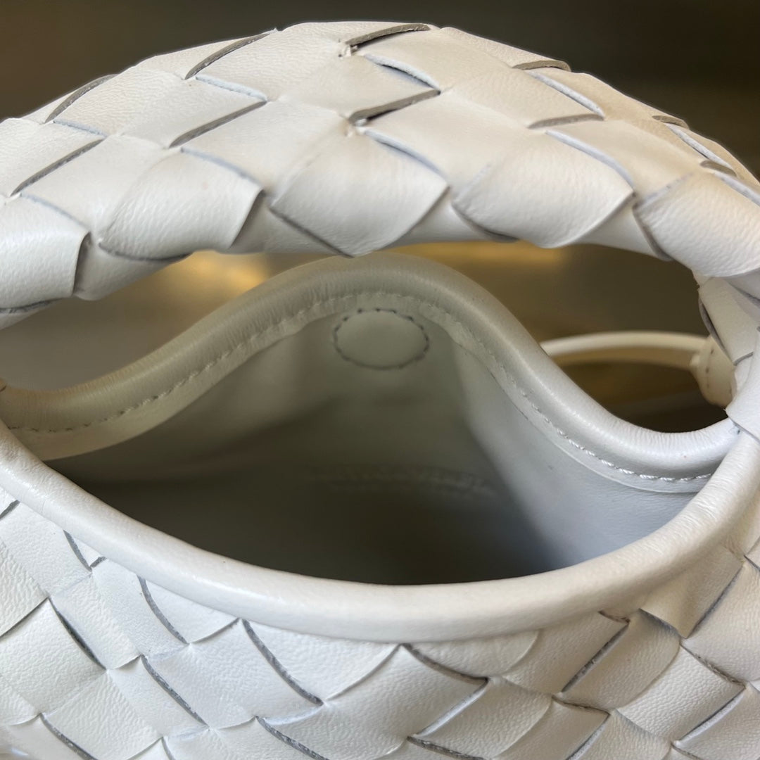 Bottega Veneta Mini Hop 25 in White Calfskin Bag