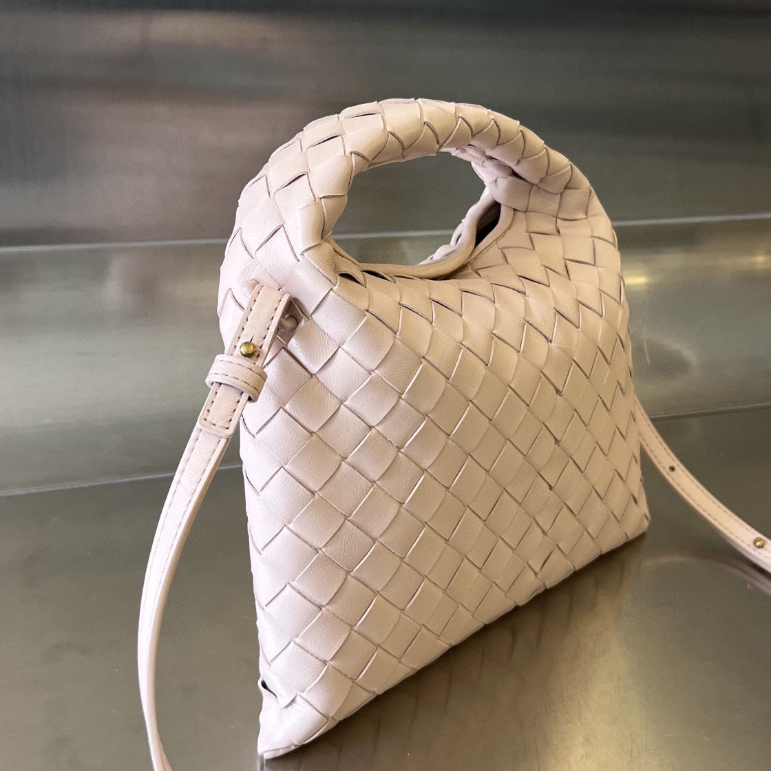 Bottega Veneta Mini Hop 25 in Soft Peach Calfskin Bag