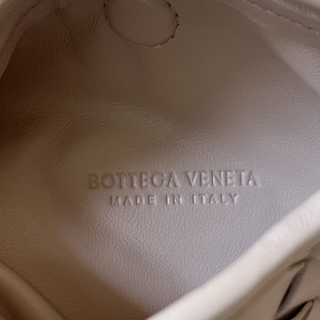 Bottega Veneta Mini Hop 25 in Soft Peach Calfskin Bag