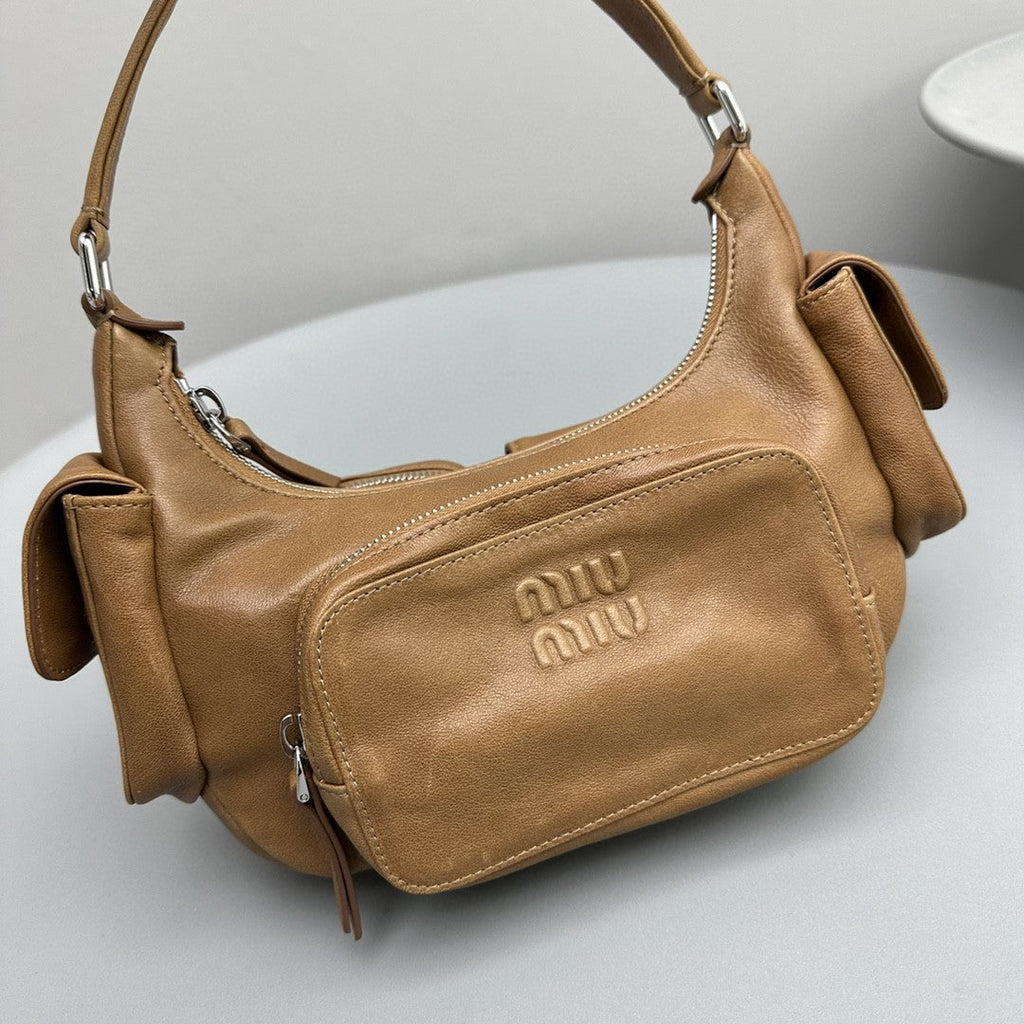Pucket Bag 21 in Peanut Brown Calfskin