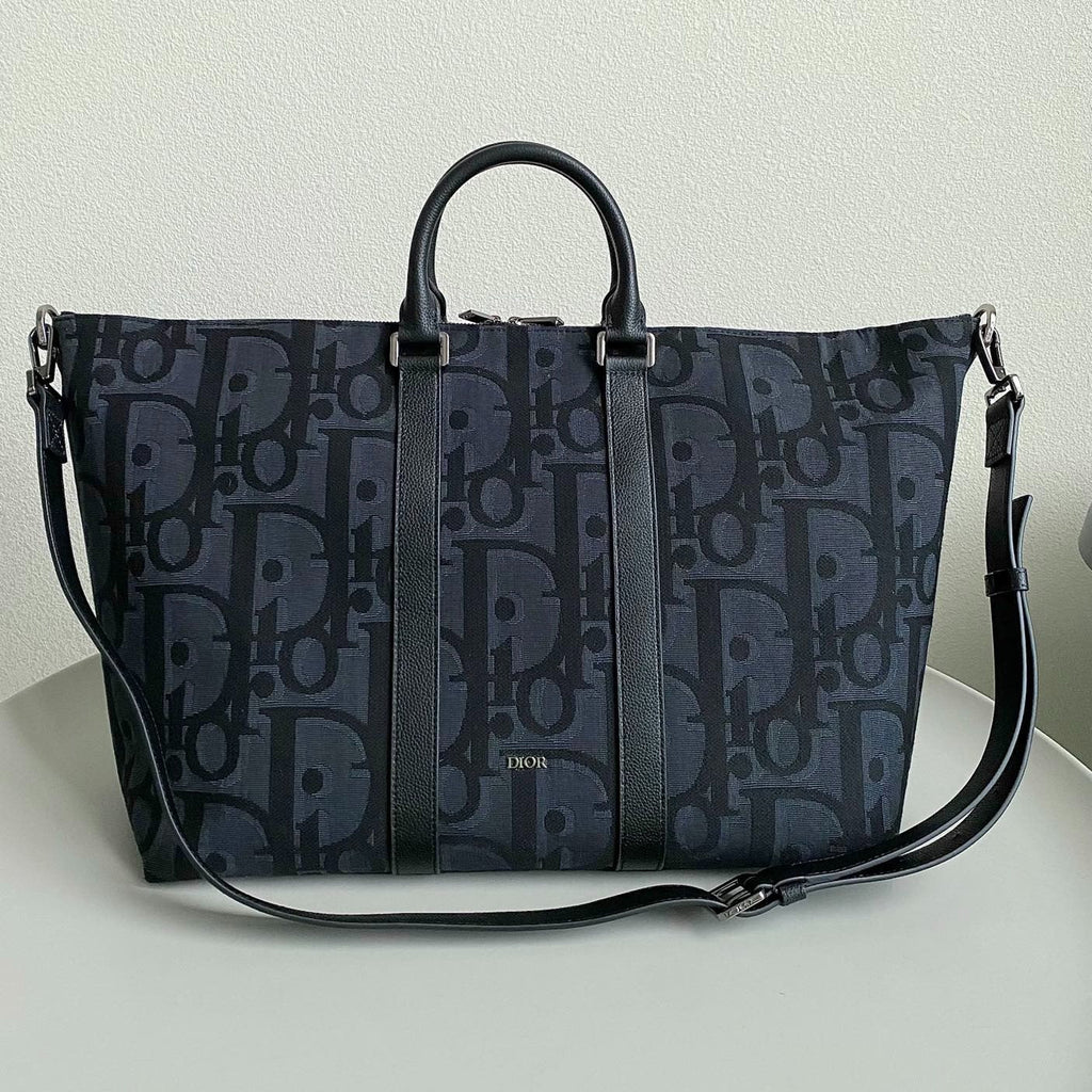 Dior Weekender 40 in Black Maxi Oblique Jacquard Bag