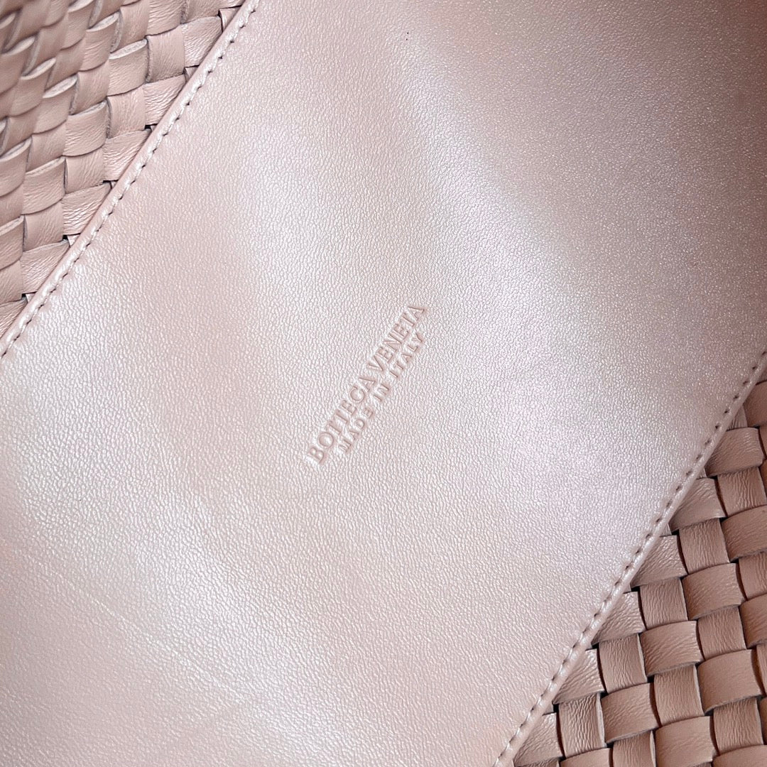 Bottega Veneta Small Cabat 32 in Pale Pink Lambskin Bag
