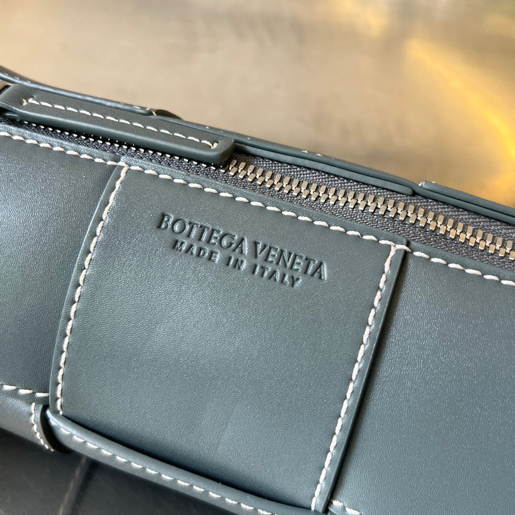 Bottega Veneta Small Cylinder Cassette 21 in Nevada Calfskin Bag