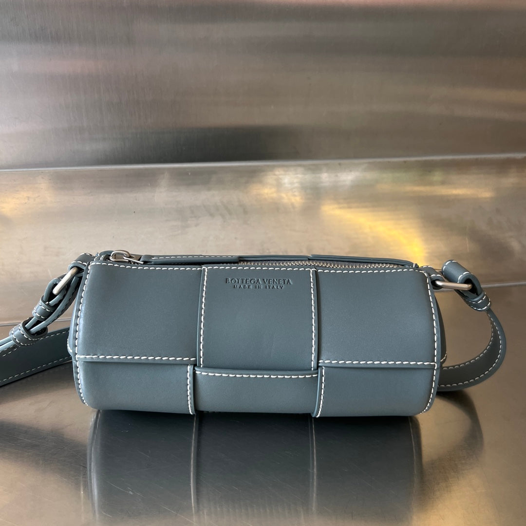 Bottega Veneta Small Cylinder Cassette 21 in Nevada Calfskin Bag