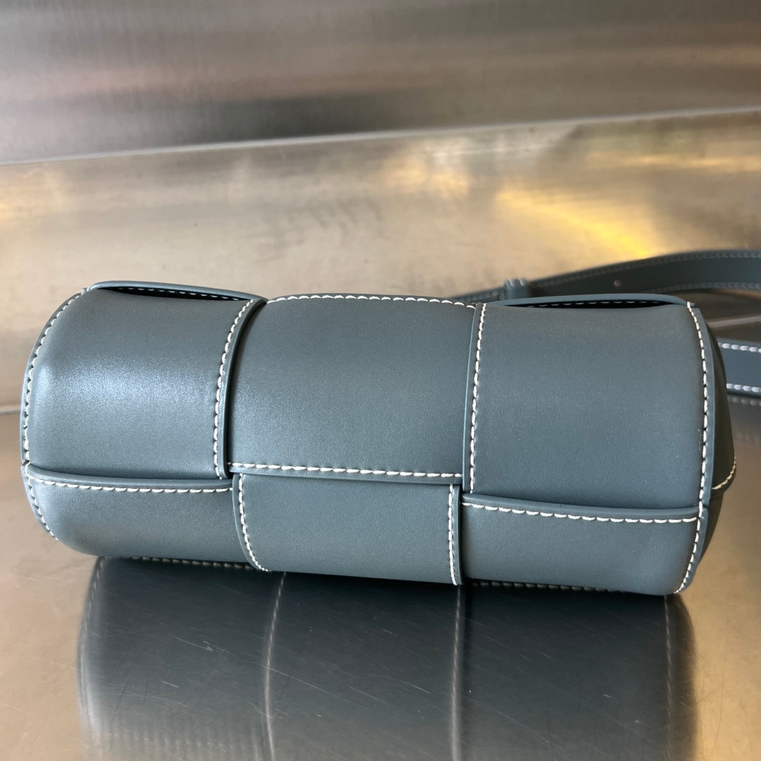 Bottega Veneta Small Cylinder Cassette 21 in Nevada Calfskin Bag